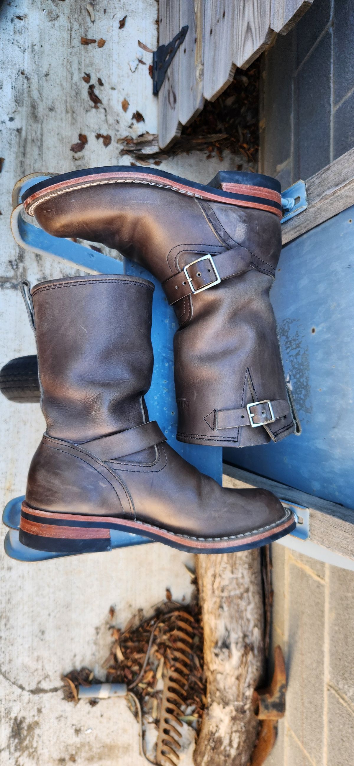 Photo by manuelbriones on February 4, 2024 of the Nicks Renegade in Horween Steel Predator.