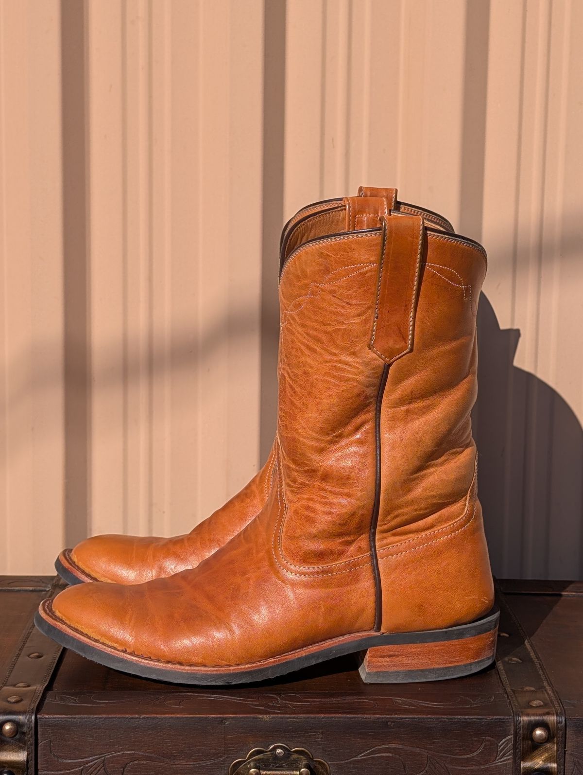 Photo by HealthyPatina on December 5, 2025 of the Rios of Mercedes (designed by Coronado Leather Co.) Roper Boot No.10 in Horween Natural Derby Front Quarter Horsehide.