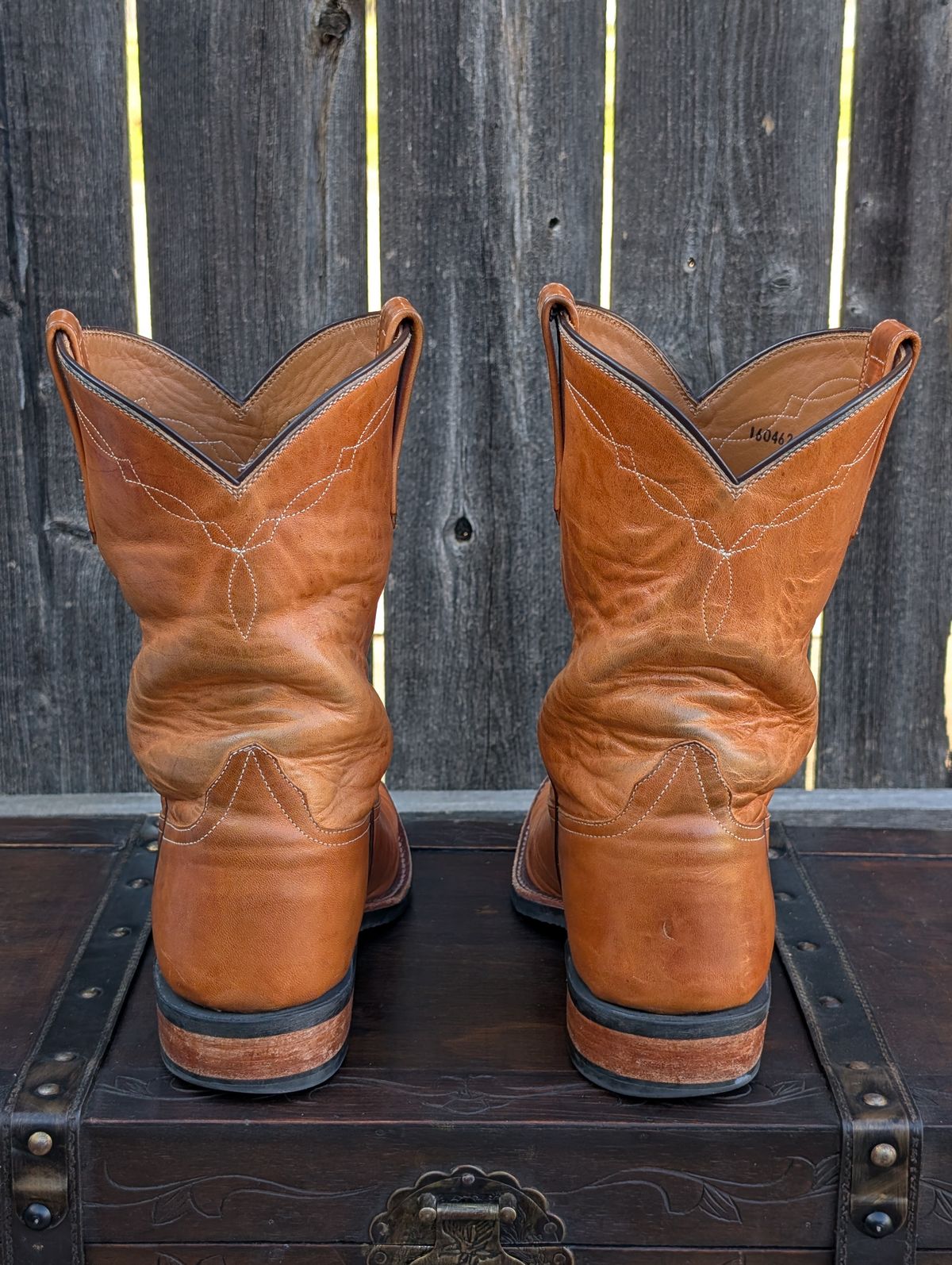 Photo by HealthyPatina on April 5, 2026 of the Rios of Mercedes (designed by Coronado Leather Co.) Roper Boot No.10 in Horween Natural Derby Front Quarter Horsehide.