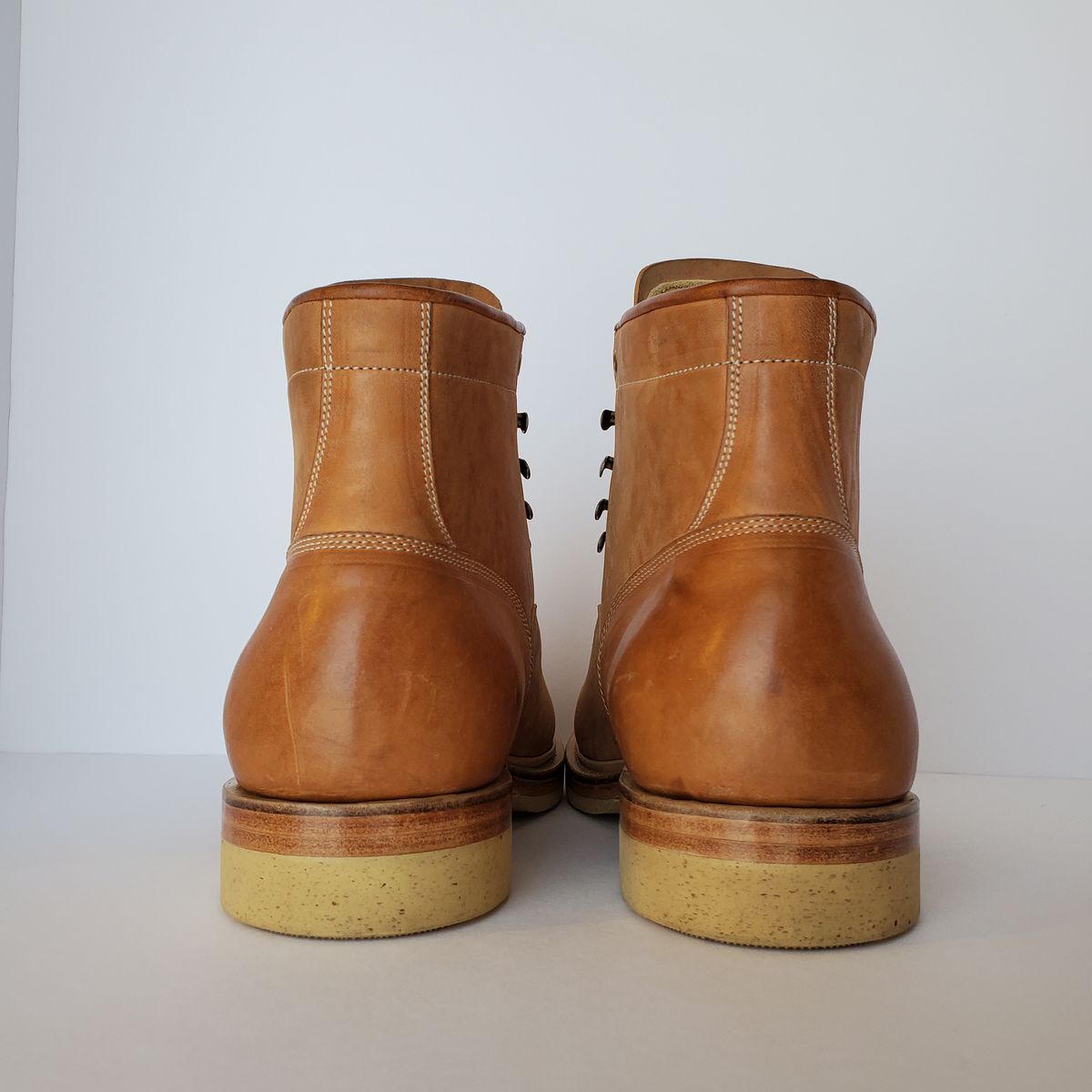 Photo by HealthyPatina on October 1, 2023 of the Sagara x S&S Valiant Boot in Conceria Cloe Crust Horsebutt.