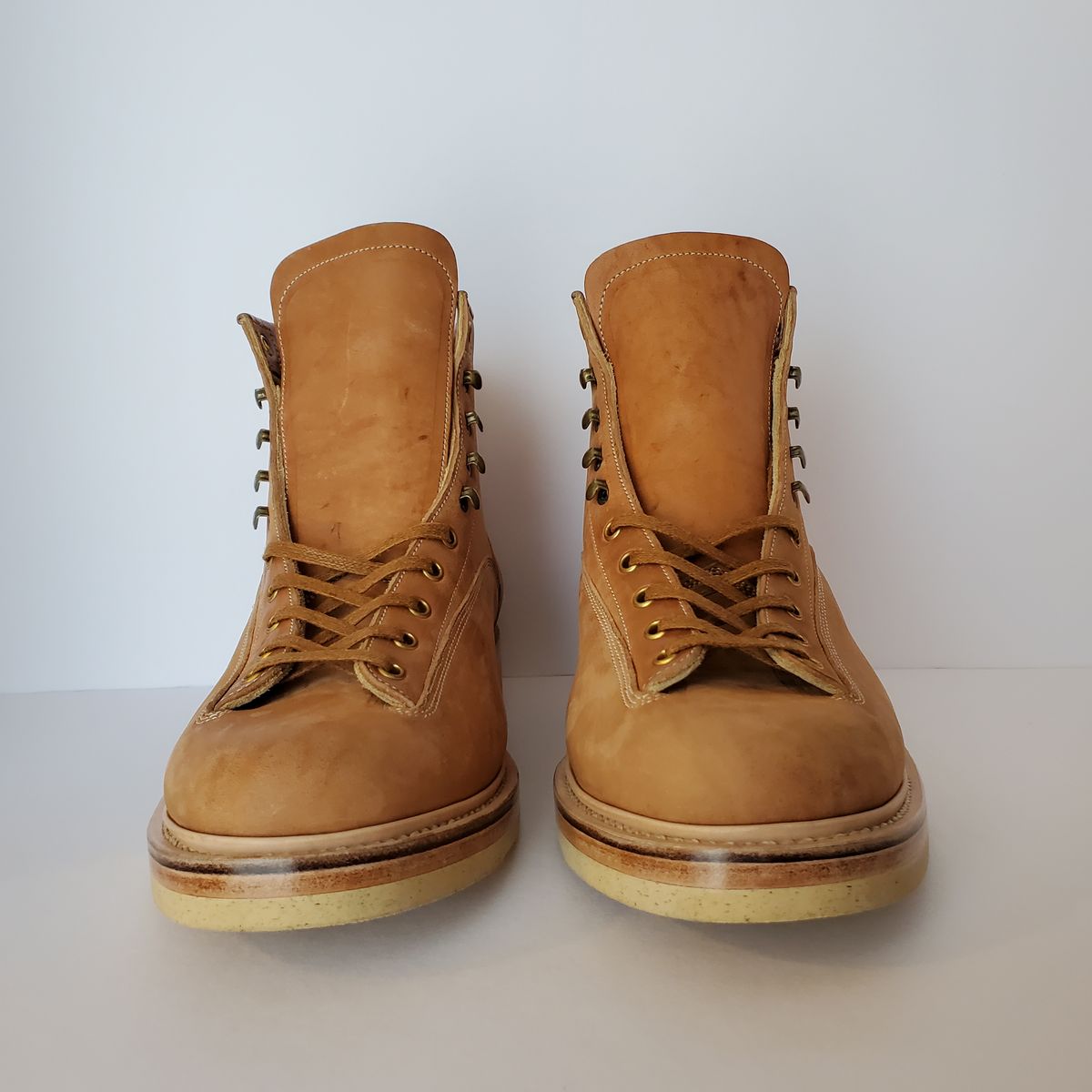 Photo by HealthyPatina on October 1, 2023 of the Sagara x S&S Valiant Boot in Conceria Cloe Crust Horsebutt.