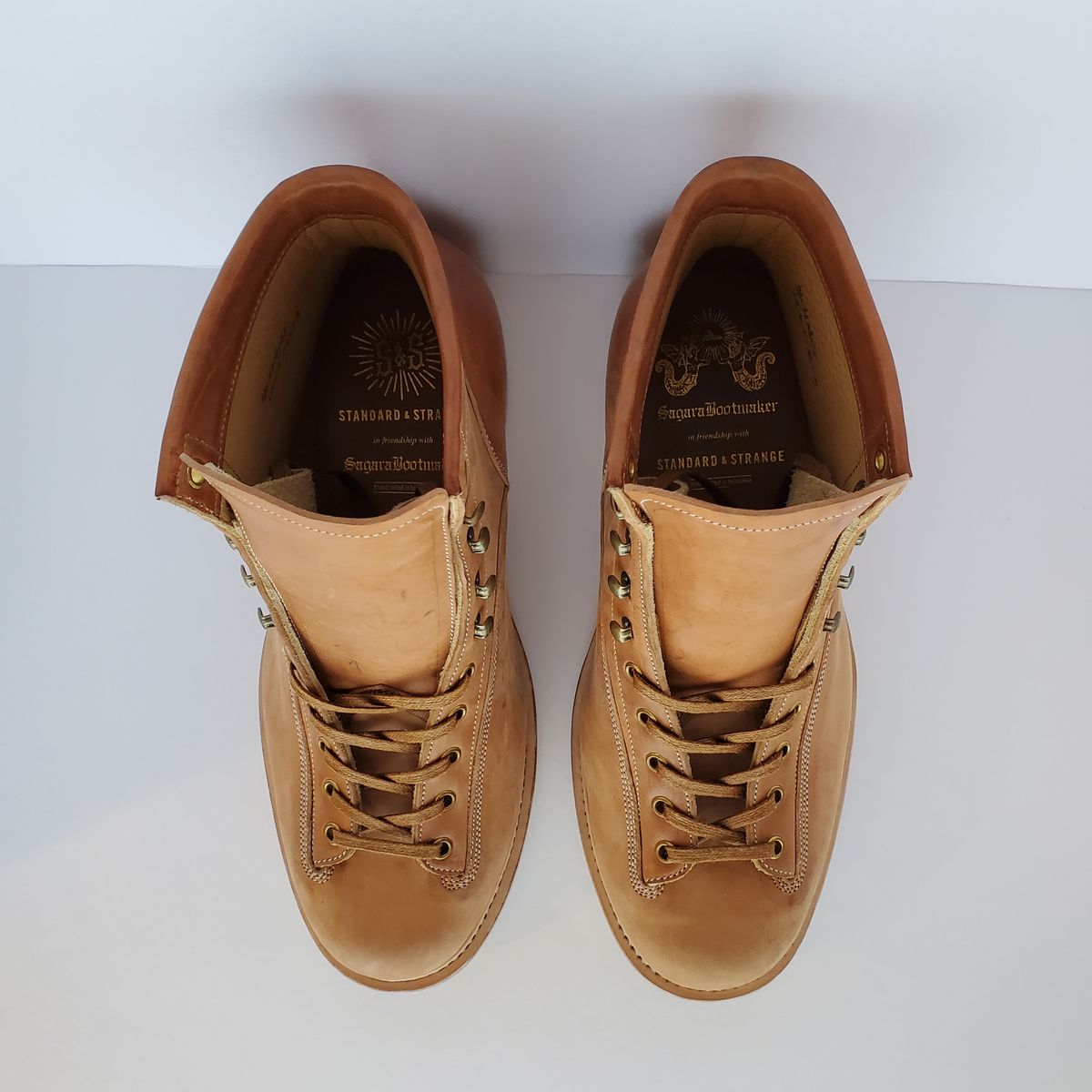 Photo by HealthyPatina on October 1, 2023 of the Sagara x S&S Valiant Boot in Conceria Cloe Crust Horsebutt.