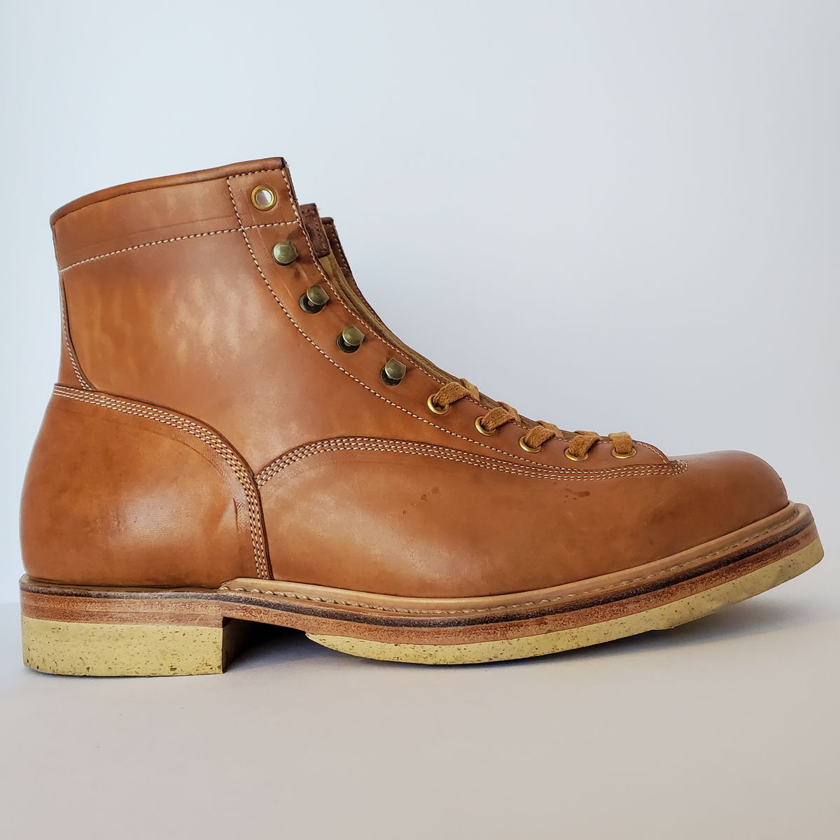 Photo by HealthyPatina on October 9, 2023 of the Sagara x S&S Valiant Boot in Conceria Cloe Crust Horsebutt.