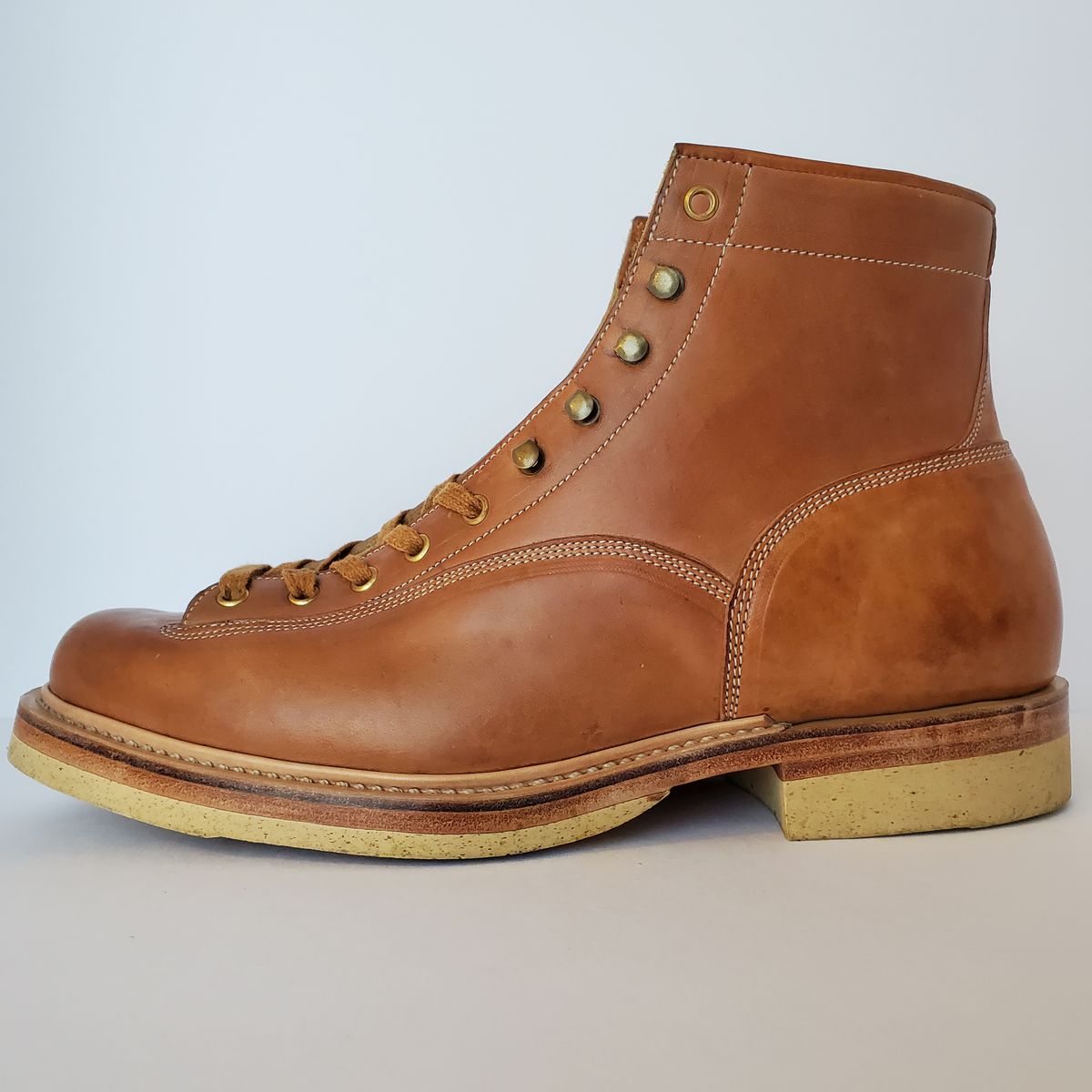 Photo by HealthyPatina on October 9, 2023 of the Sagara x S&S Valiant Boot in Conceria Cloe Crust Horsebutt.