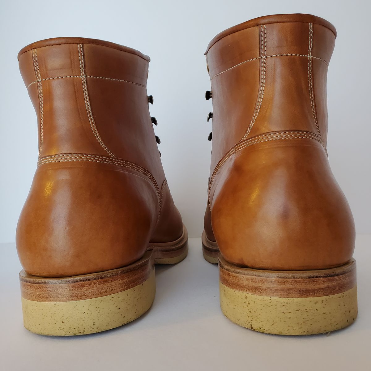 Photo by HealthyPatina on October 9, 2023 of the Sagara x S&S Valiant Boot in Conceria Cloe Crust Horsebutt.
