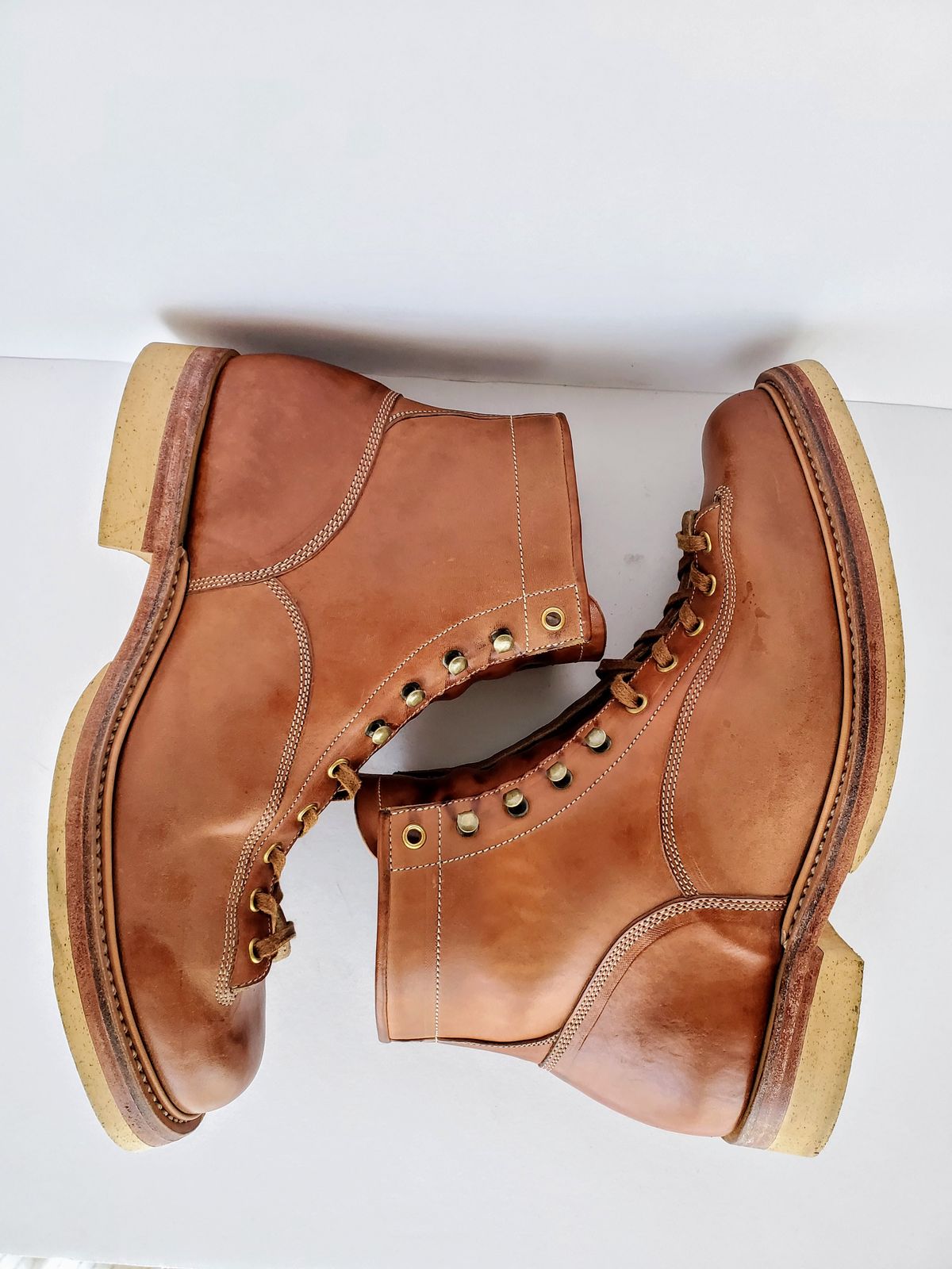 Photo by HealthyPatina on December 3, 2023 of the Sagara x S&S Valiant Boot in Conceria Cloe Crust Horsebutt.