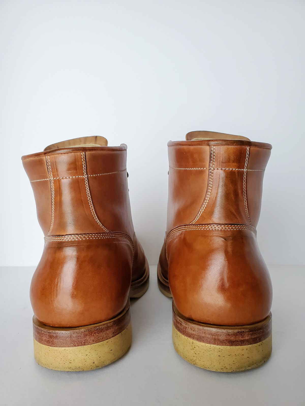 Photo by HealthyPatina on January 5, 2024 of the Sagara x S&S Valiant Boot in Conceria Cloe Crust Horsebutt.