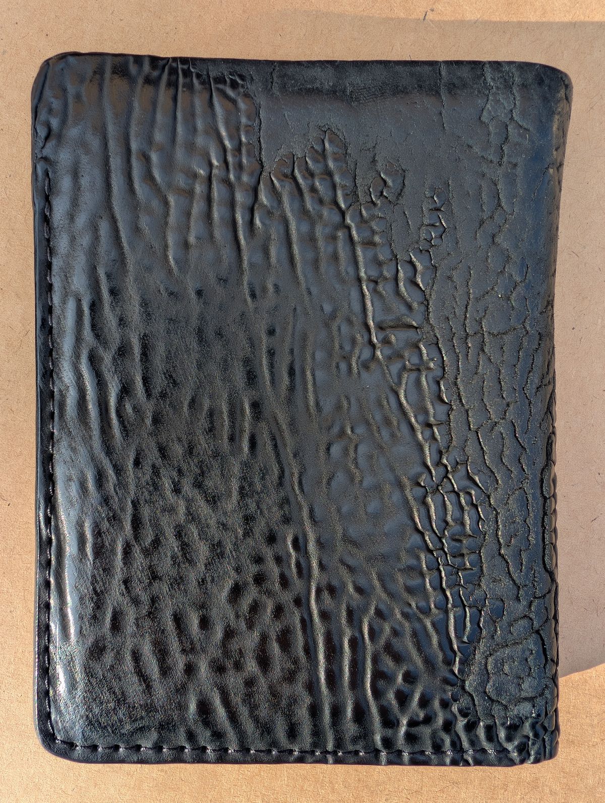 Photo by HealthyPatina on March 2, 2026 of the Ashland Leather Tall Fat Herbie in One-Off Horween Aspen Horsebutt (with shell intact) in Black.