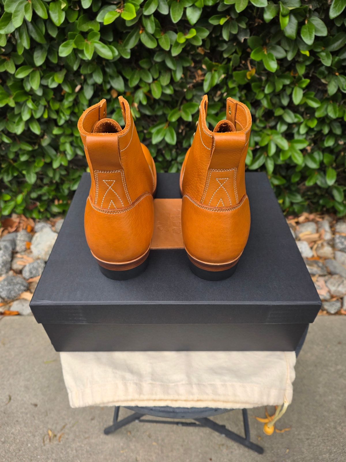 Photo by kananaios on June 6, 2026 of the JohnnyWorks 24616 in Smooth Tobacco Yak.
