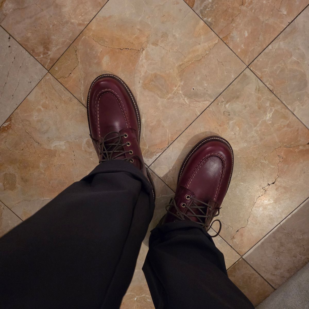 Photo by kananaios on December 25, 2025 of the Grant Stone Brass Boot in Horween Color 8 Chromexcel.