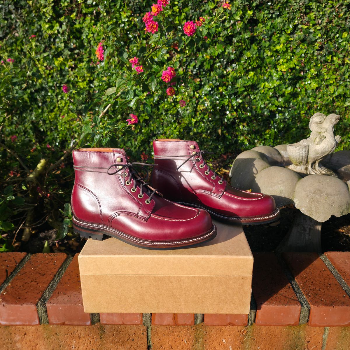 Photo by kananaios on December 25, 2025 of the Grant Stone Brass Boot in Horween Color 8 Chromexcel.