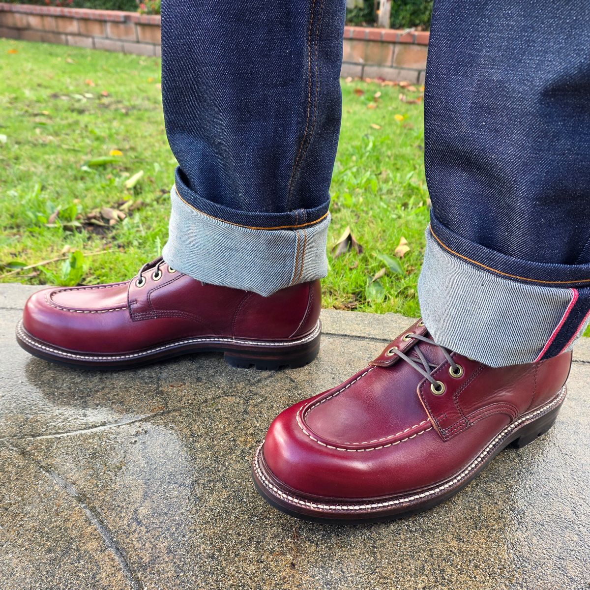 Photo by kananaios on December 25, 2025 of the Grant Stone Brass Boot in Horween Color 8 Chromexcel.