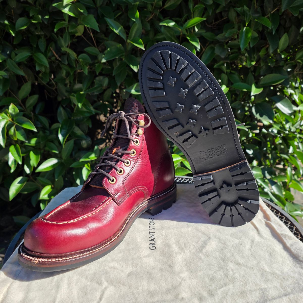 Photo by kananaios on December 28, 2025 of the Grant Stone Brass Boot in Horween Color 8 Chromexcel.