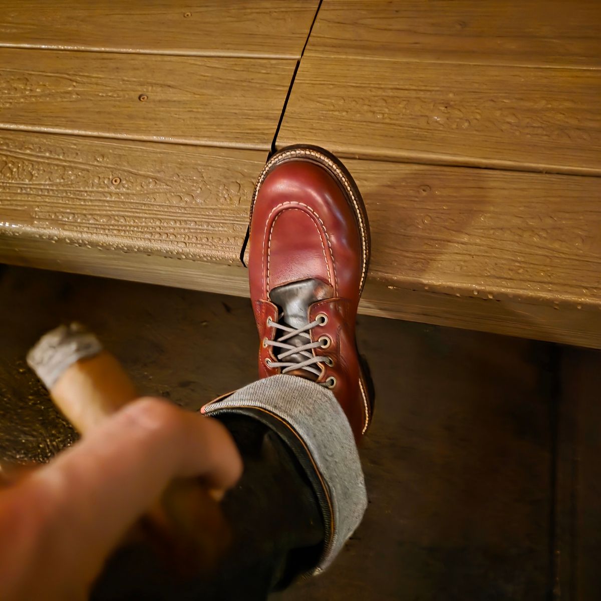 Photo by kananaios on January 4, 2026 of the Grant Stone Brass Boot in Horween Color 8 Chromexcel.