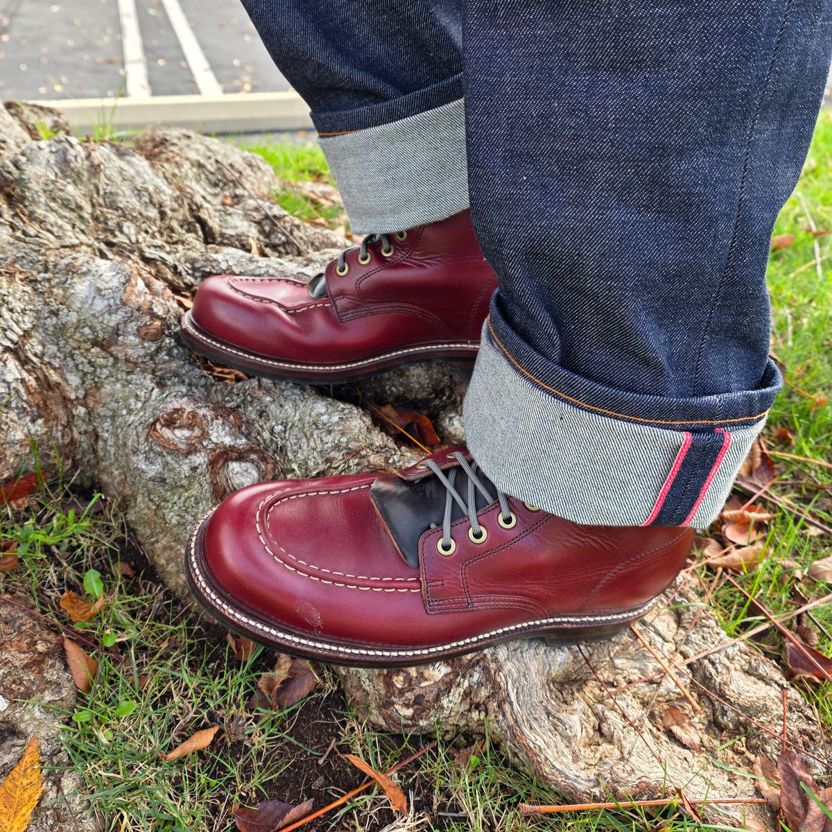 Photo by kananaios on January 6, 2026 of the Grant Stone Brass Boot in Horween Color 8 Chromexcel.