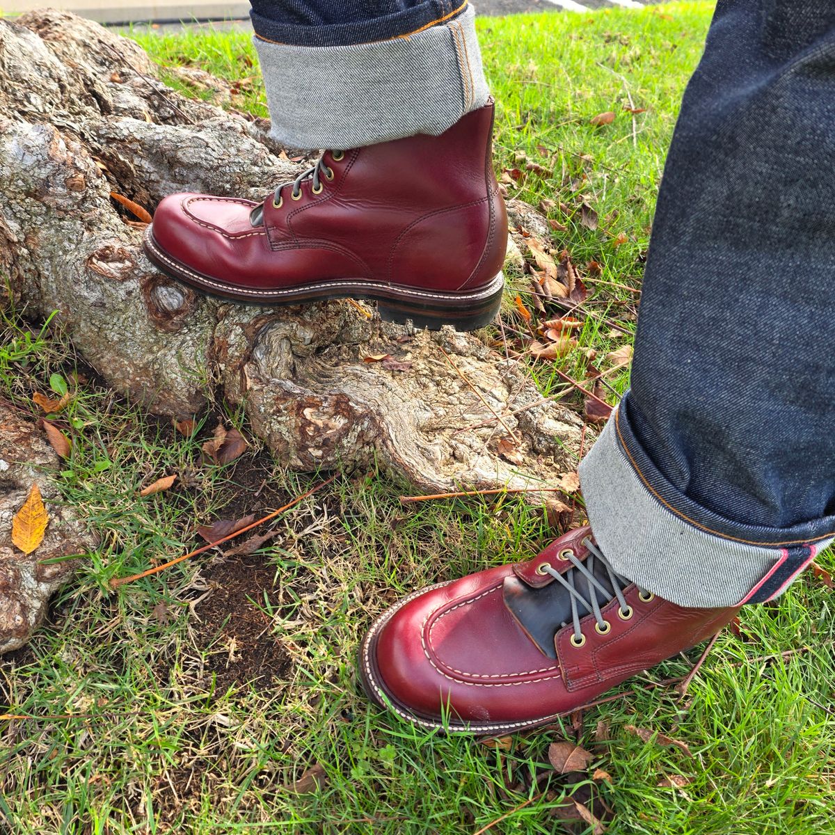Photo by kananaios on January 6, 2026 of the Grant Stone Brass Boot in Horween Color 8 Chromexcel.