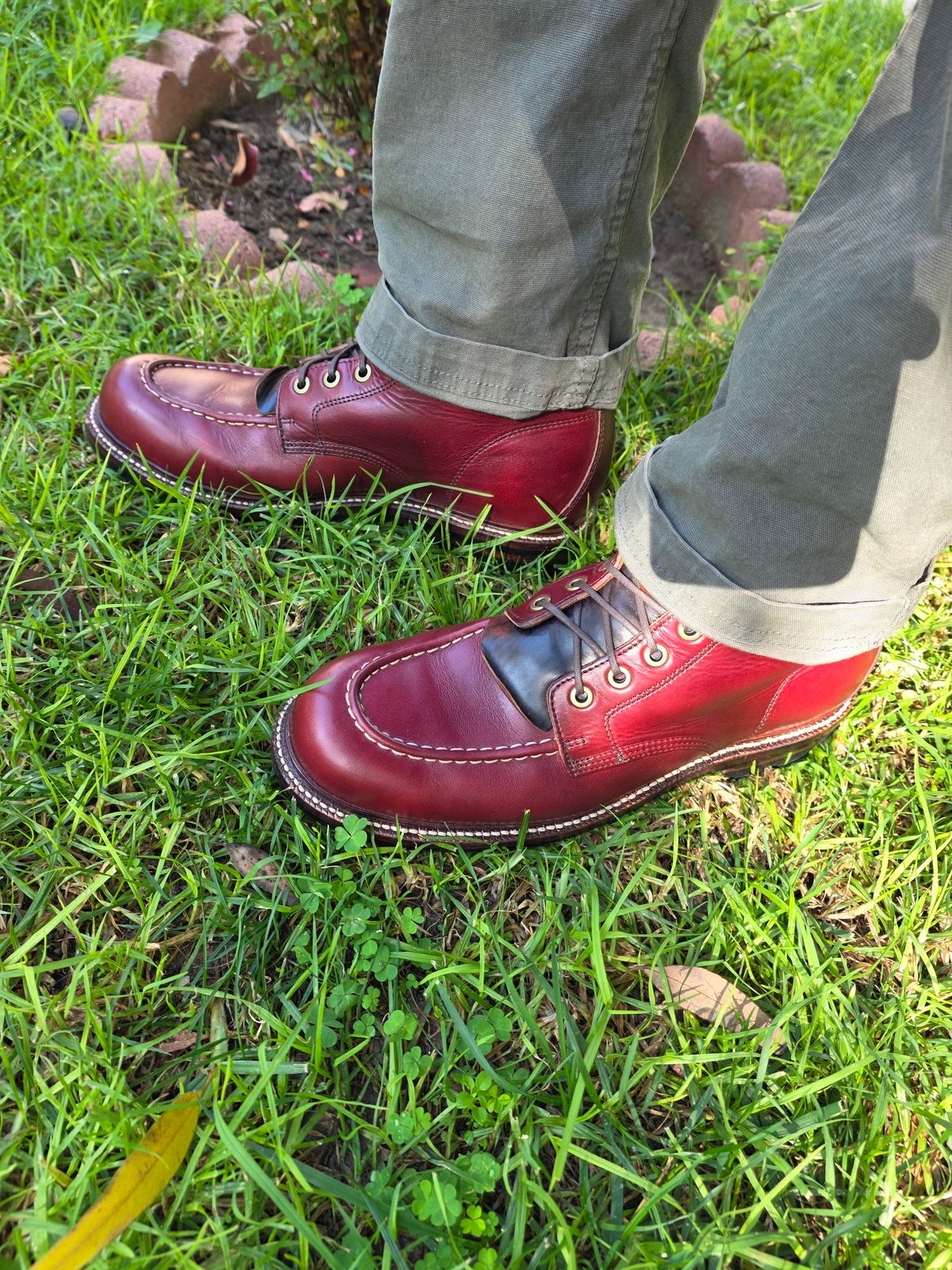 Photo by kananaios on January 24, 2026 of the Grant Stone Brass Boot in Horween Color 8 Chromexcel.