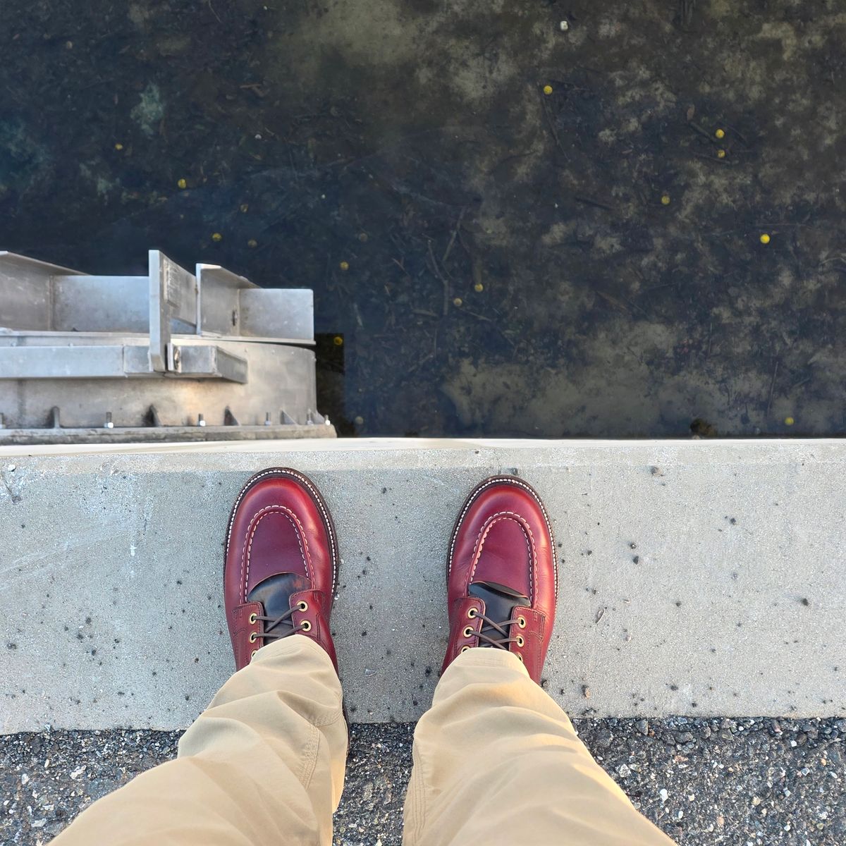 Photo by kananaios on January 30, 2026 of the Grant Stone Brass Boot in Horween Color 8 Chromexcel.