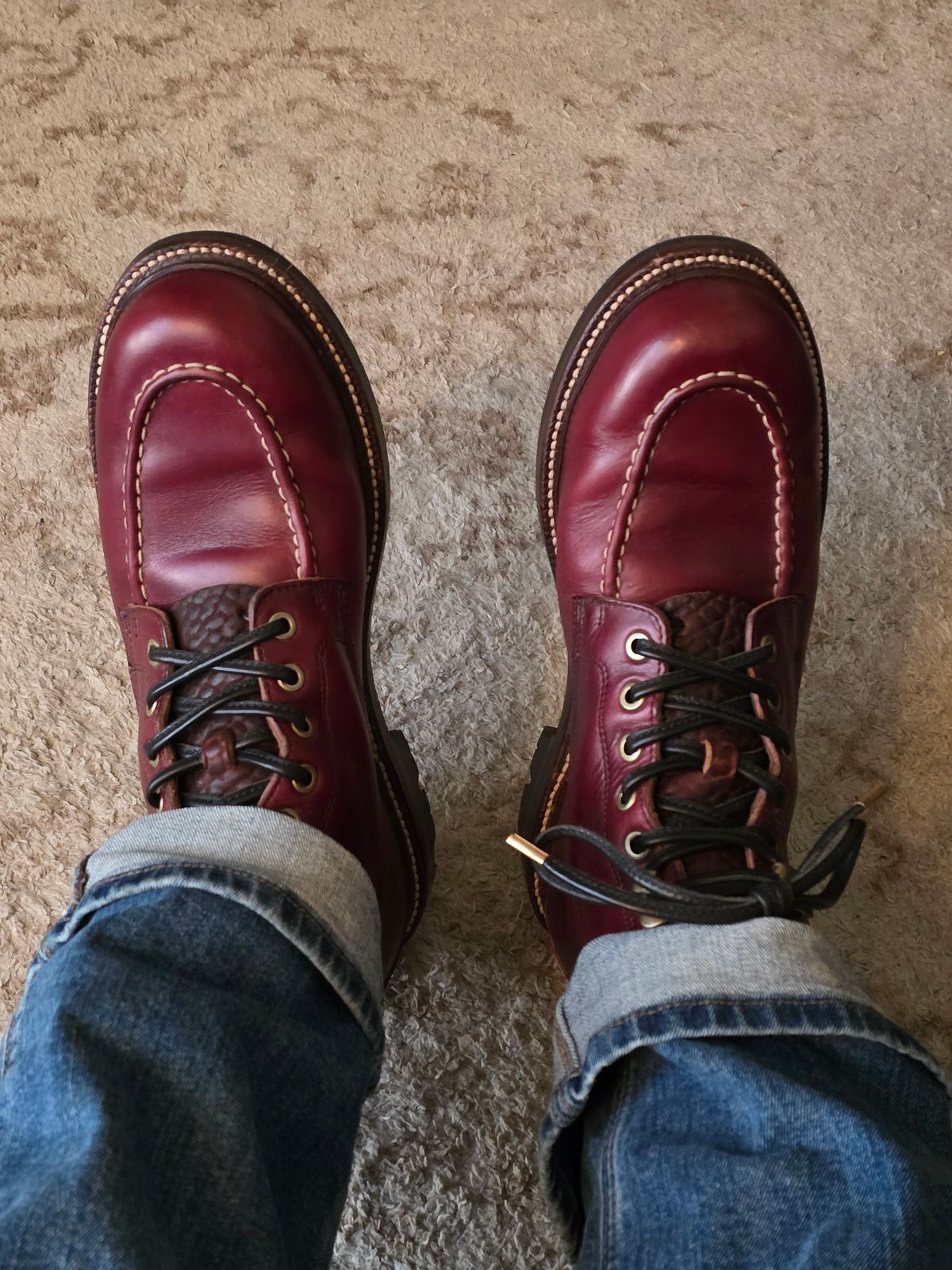 Photo by kananaios on April 18, 2026 of the Grant Stone Brass Boot in Horween Color 8 Chromexcel.