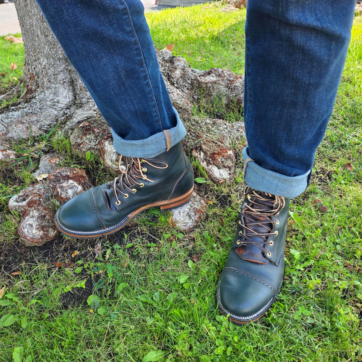 Photo by kananaios on October 7, 2025 of the Unmarked DB Hunter Cap Toe in Horween Navy Chromexcel.