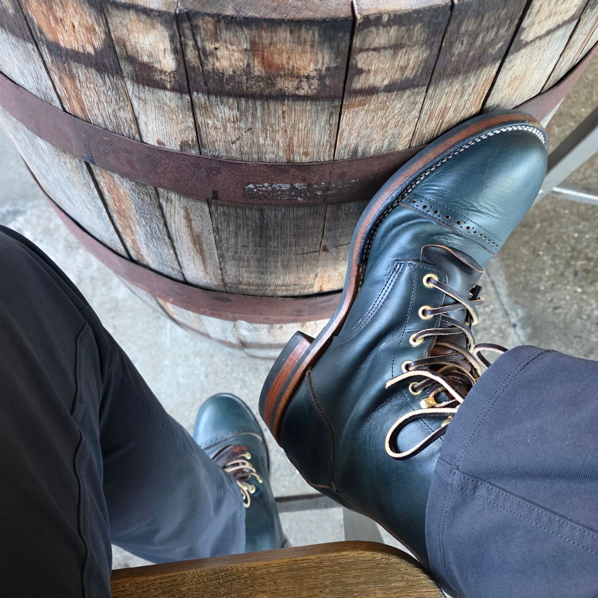 Photo by kananaios on October 23, 2025 of the Unmarked DB Hunter Cap Toe in Horween Navy Chromexcel.