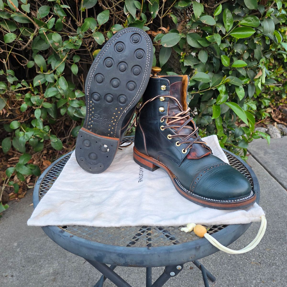 Photo by kananaios on November 2, 2025 of the Unmarked DB Hunter Cap Toe in Horween Navy Chromexcel.