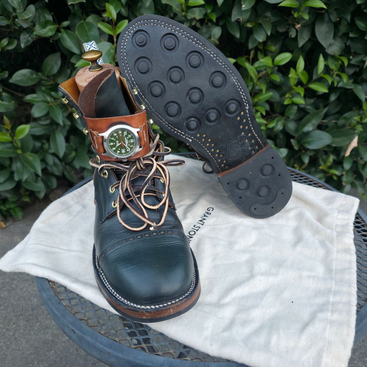 Photo by kananaios on March 4, 2026 of the Unmarked DB Hunter Cap Toe in Horween Navy Chromexcel.