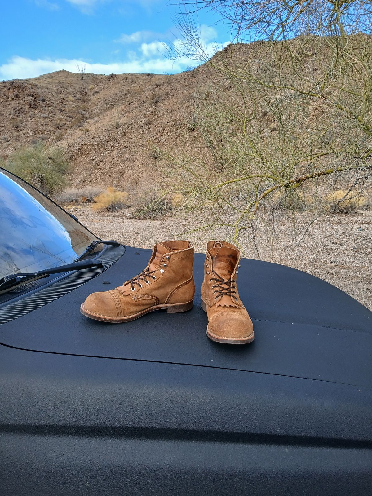 Photo by kananaios on March 7, 2025 of the Red Wing Iron Ranger in S.B. Foot Hawthorne Muleskinner.