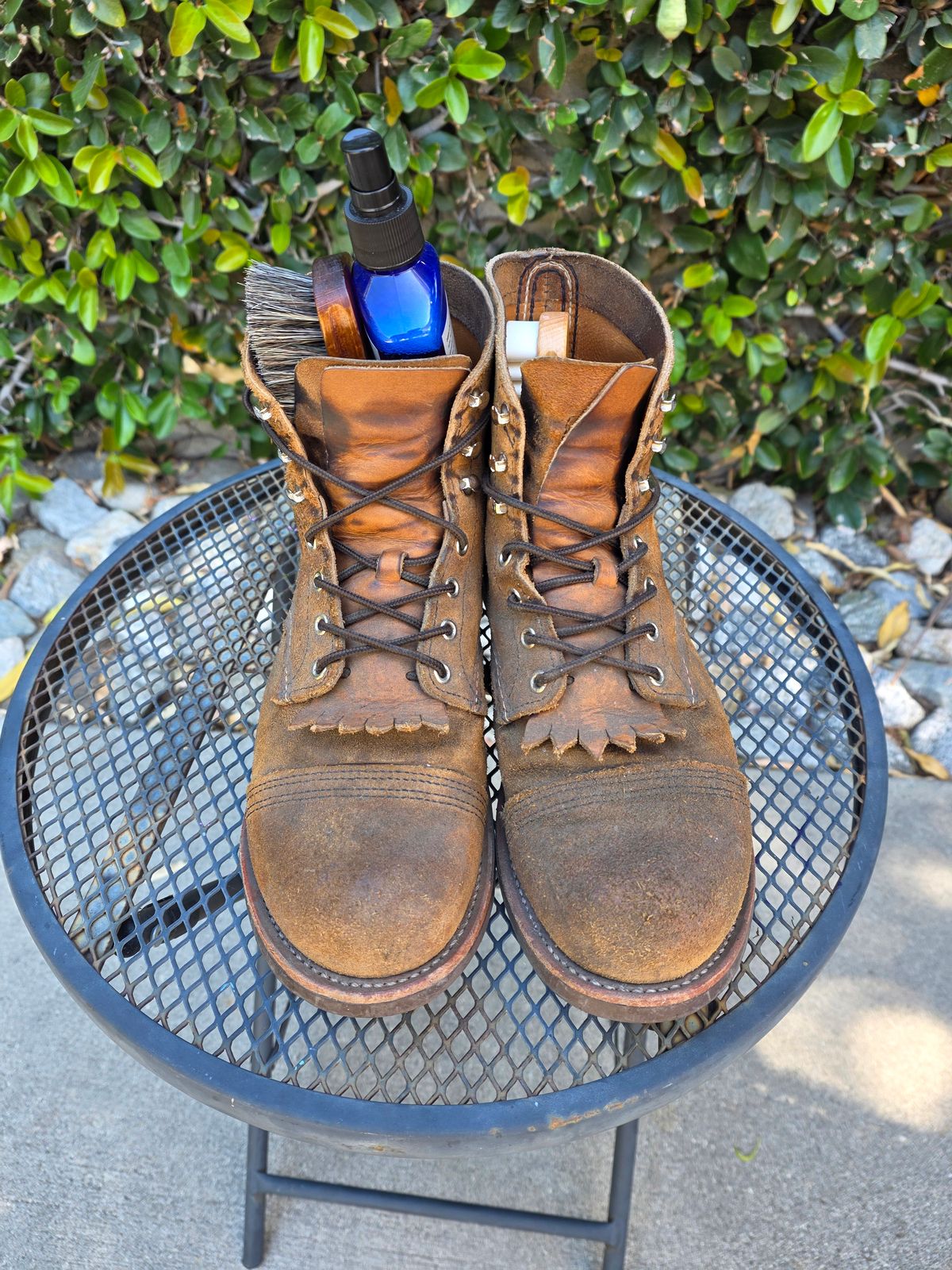 Photo by kananaios on March 23, 2026 of the Red Wing Iron Ranger in S.B. Foot Hawthorne Muleskinner.