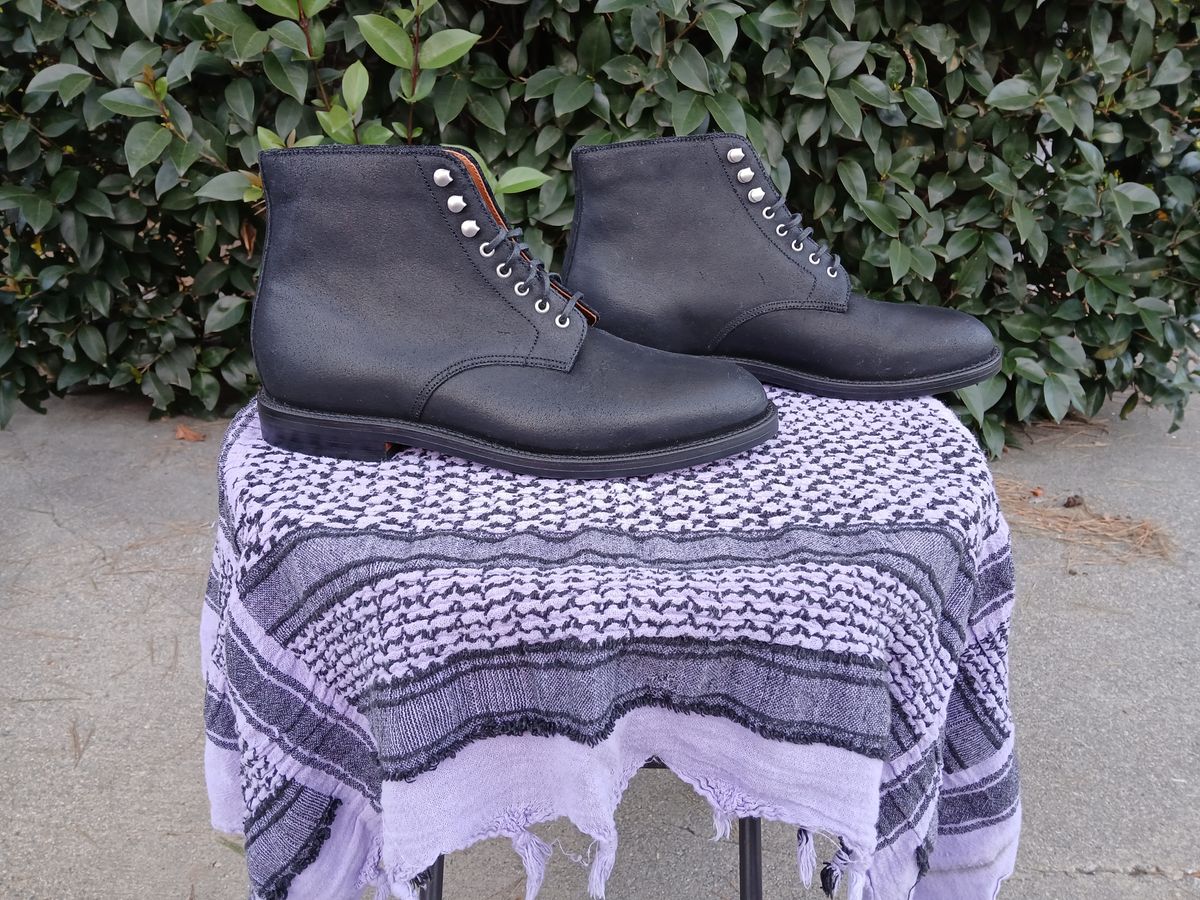 Photo by kananaios on March 18, 2024 of the Grant Stone Edward Boot in C.F. Stead Black Waxy Commander Suede.