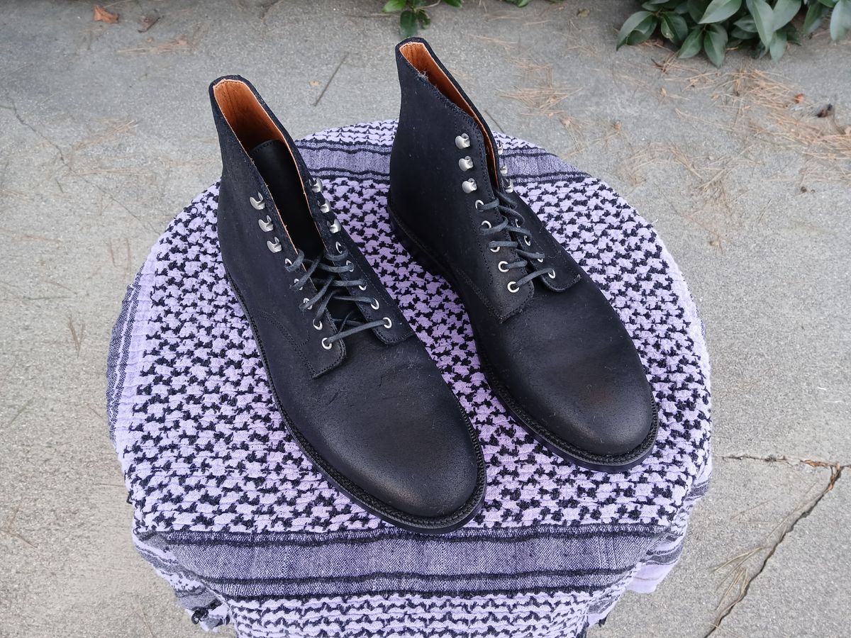 Photo by kananaios on March 18, 2024 of the Grant Stone Edward Boot in C.F. Stead Black Waxy Commander Suede.