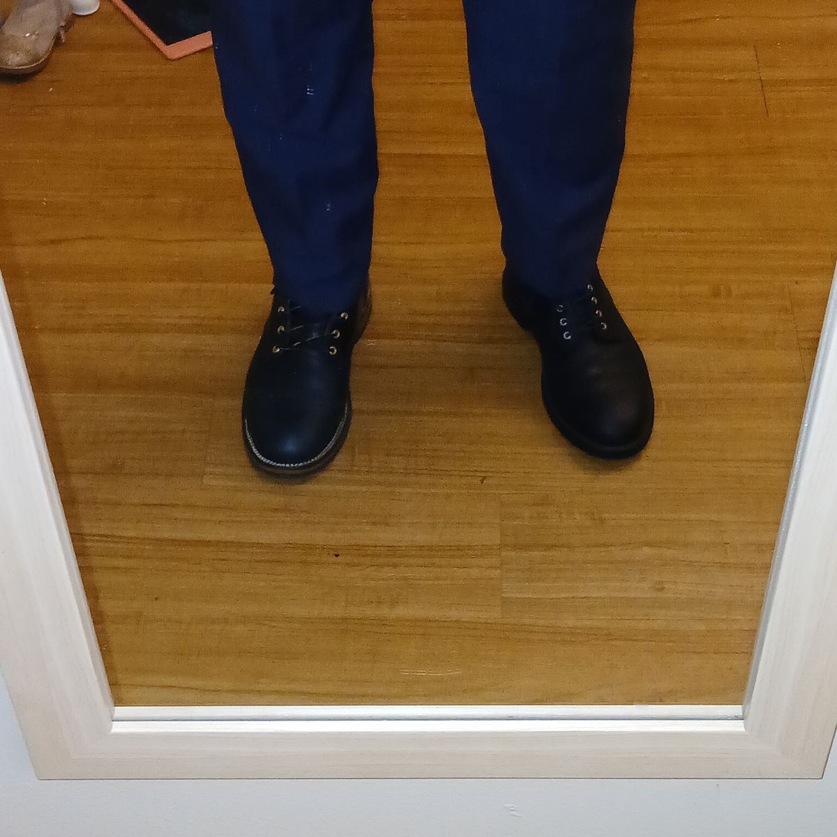 Photo by kananaios on January 22, 2025 of the Grant Stone Edward Boot in C.F. Stead Black Waxy Commander Suede.