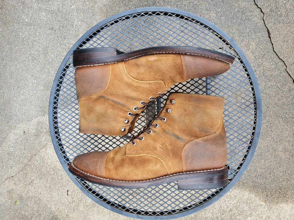Photo by kananaios on March 3, 2024 of the Thursday Captain in Safari WeatherSafe Suede.