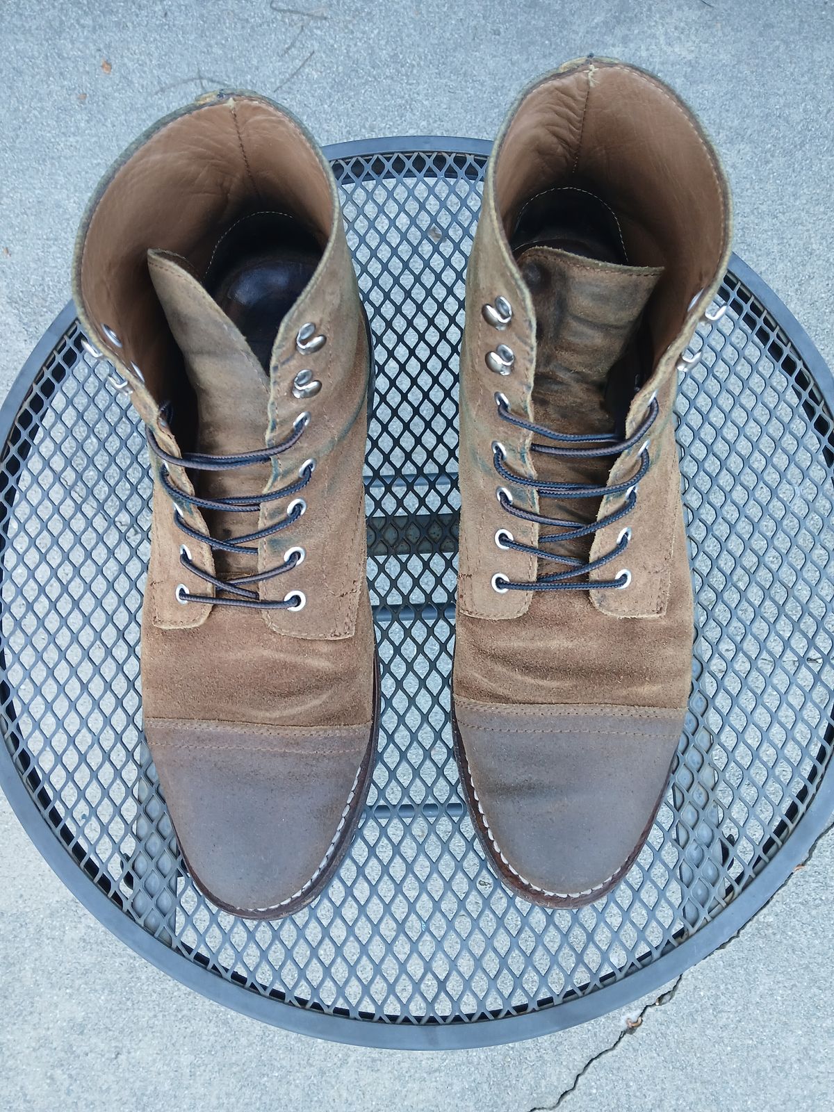 Photo by kananaios on April 2, 2024 of the Thursday Captain in Safari WeatherSafe Suede.