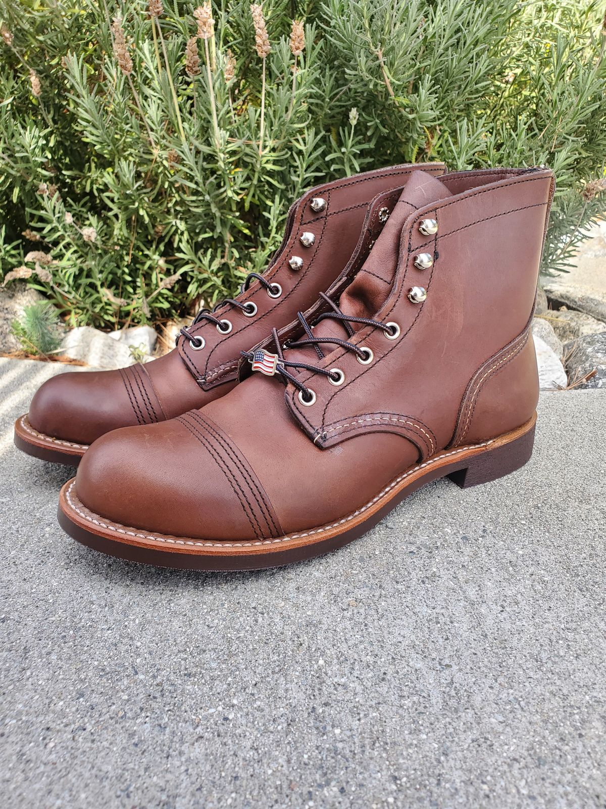 Photo by kananaios on November 4, 2023 of the Red Wing Iron Ranger in S.B. Foot Amber Harness.