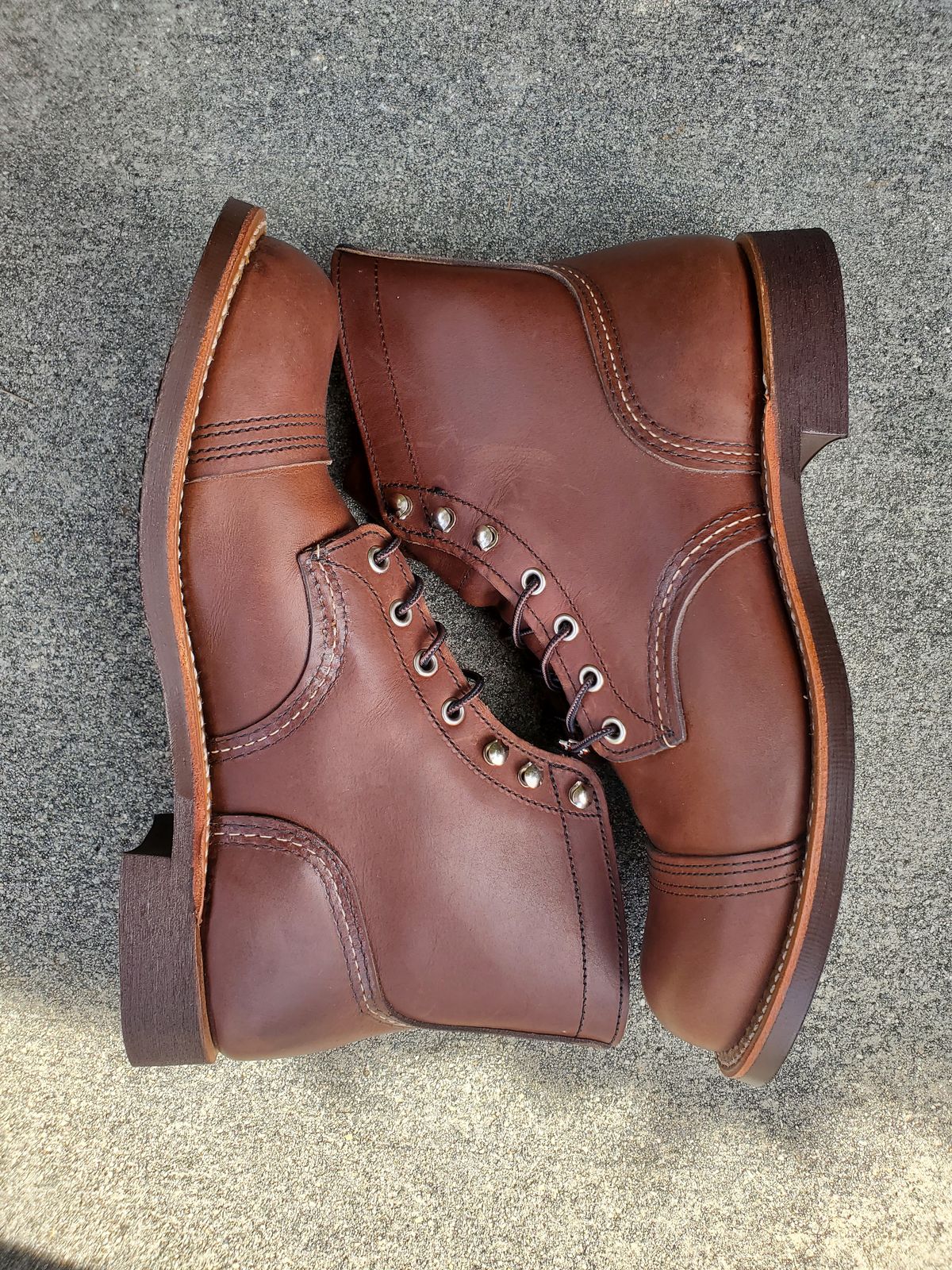 Photo by kananaios on November 4, 2023 of the Red Wing Iron Ranger in S.B. Foot Amber Harness.