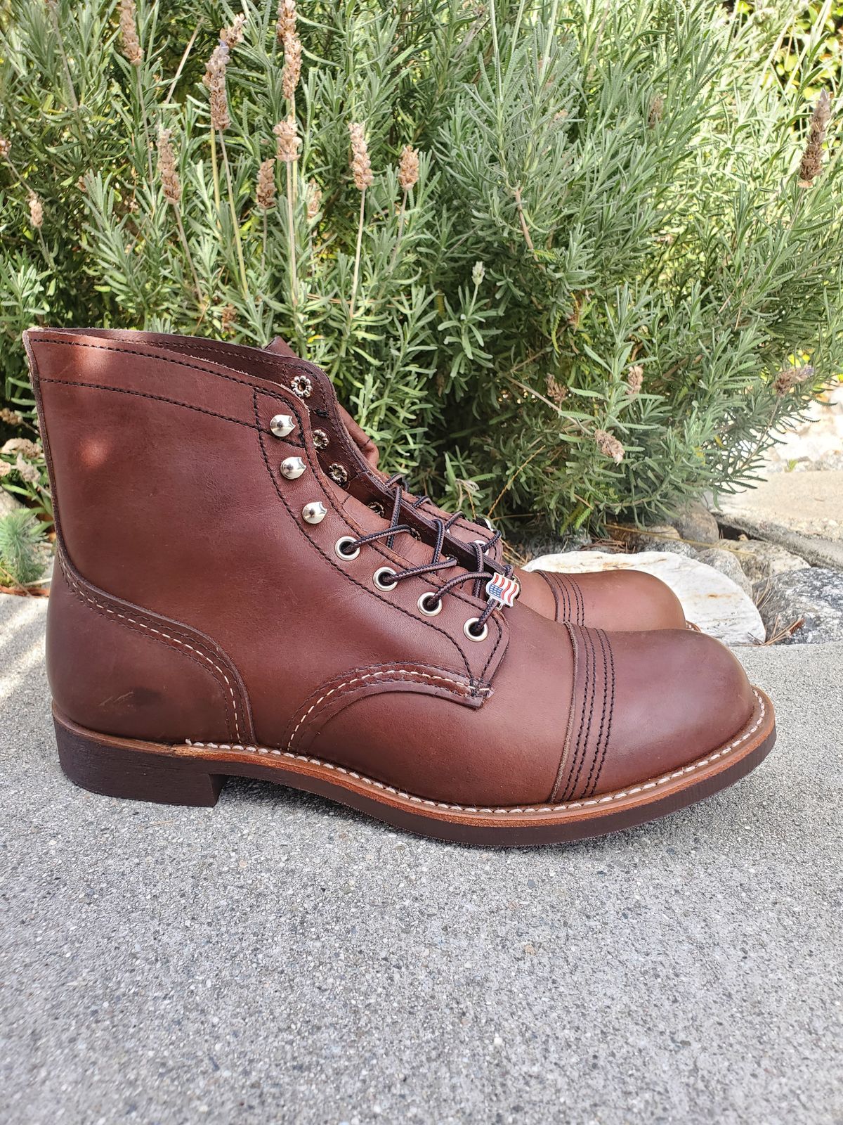 Photo by kananaios on November 4, 2023 of the Red Wing Iron Ranger in S.B. Foot Amber Harness.