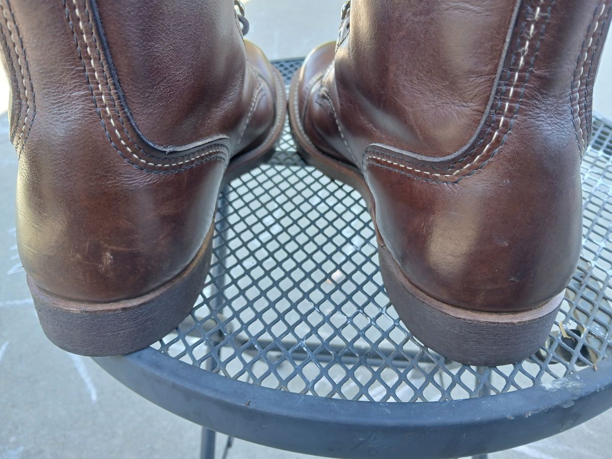 Photo by kananaios on July 30, 2024 of the Red Wing Iron Ranger in S.B. Foot Amber Harness.