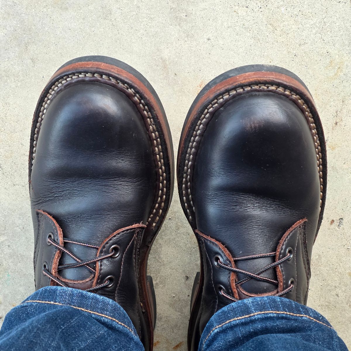 Photo by kananaios on February 22, 2026 of the White's Semi-Dress in Seidel Brown Dress.