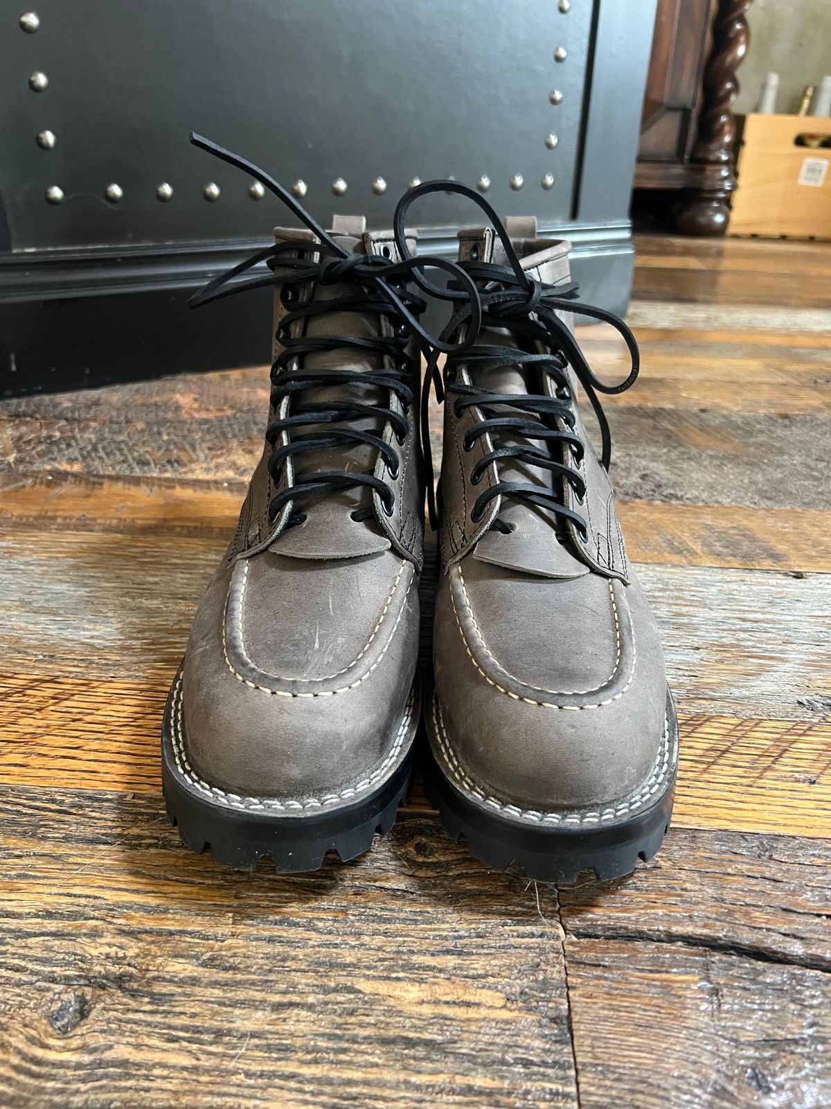 Photo by colehamilton on November 3, 2023 of the Nicks Moc Toe in Horween Steel Predator.