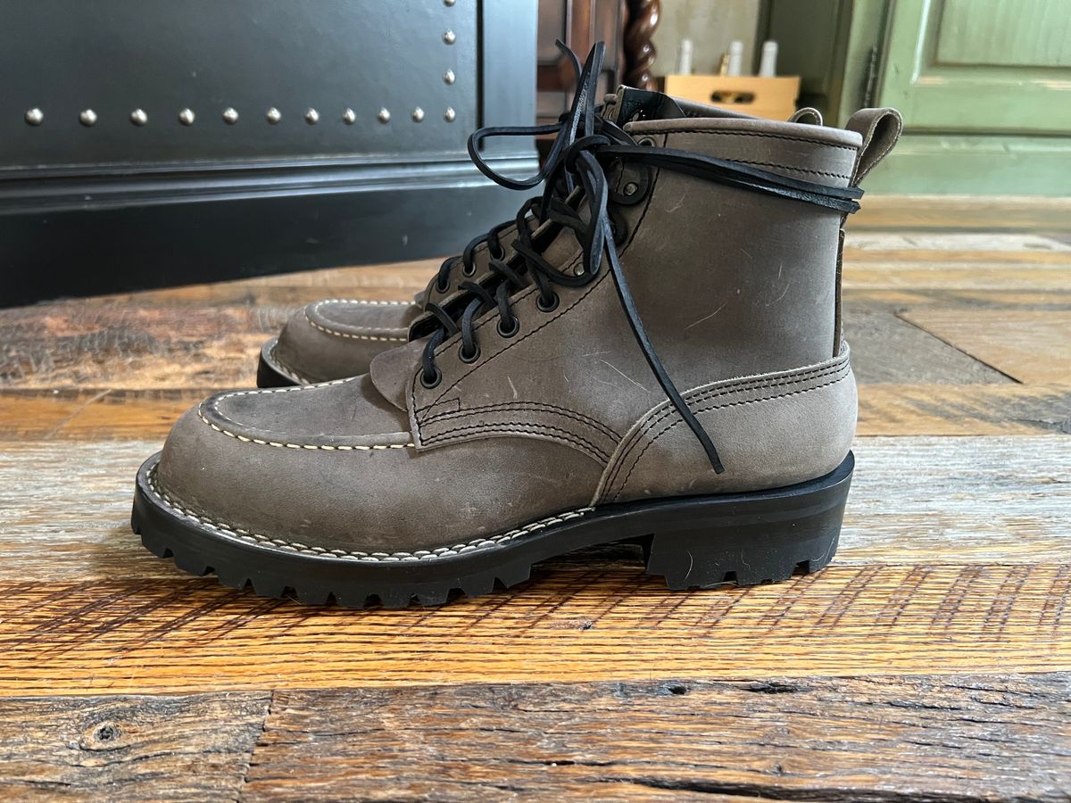 Photo by colehamilton on November 3, 2023 of the Nicks Moc Toe in Horween Steel Predator.