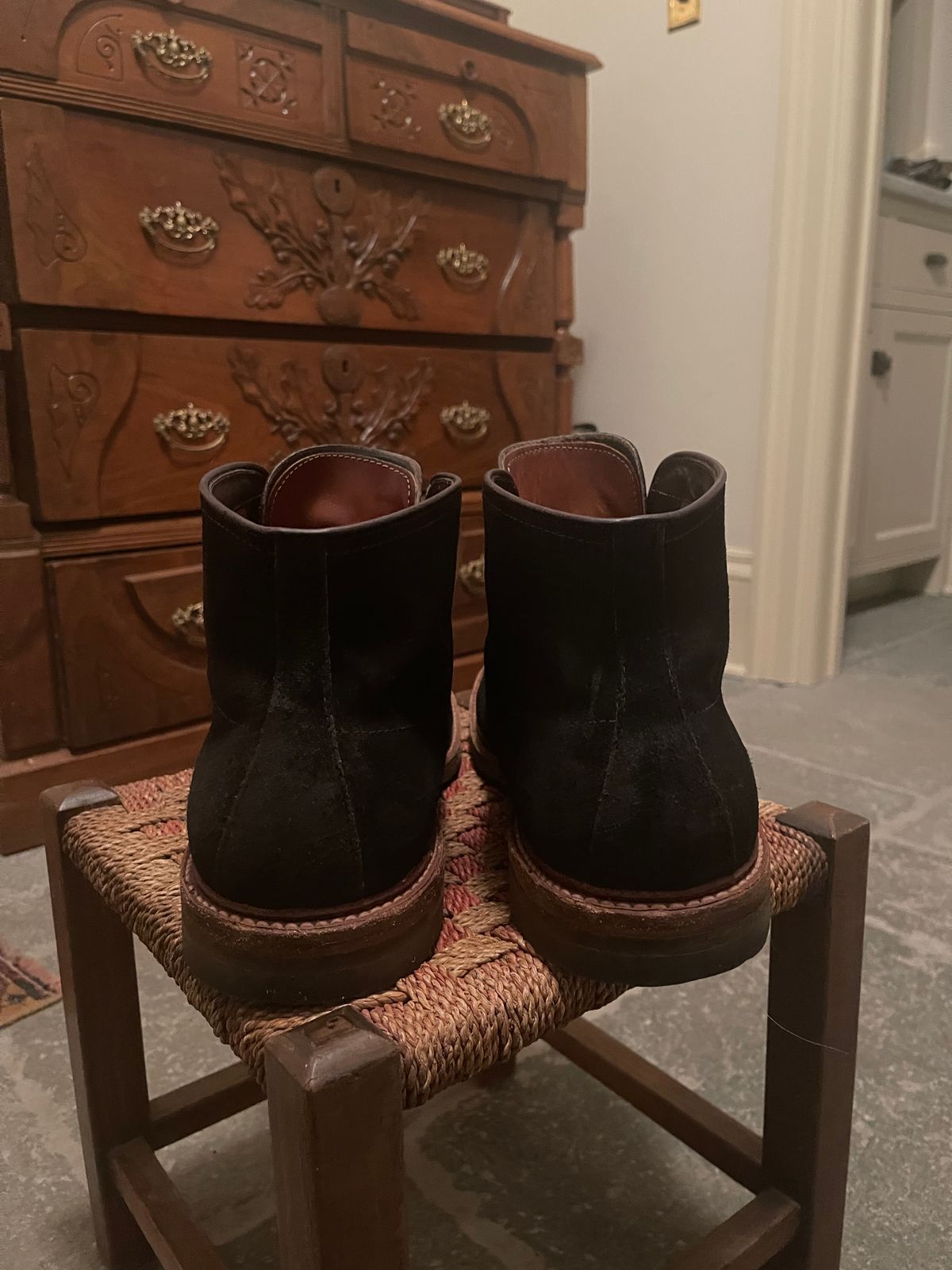 Photo by rufio on February 6, 2023 of the Alden Indy Boot in Horween Earth Chamois Roughout.