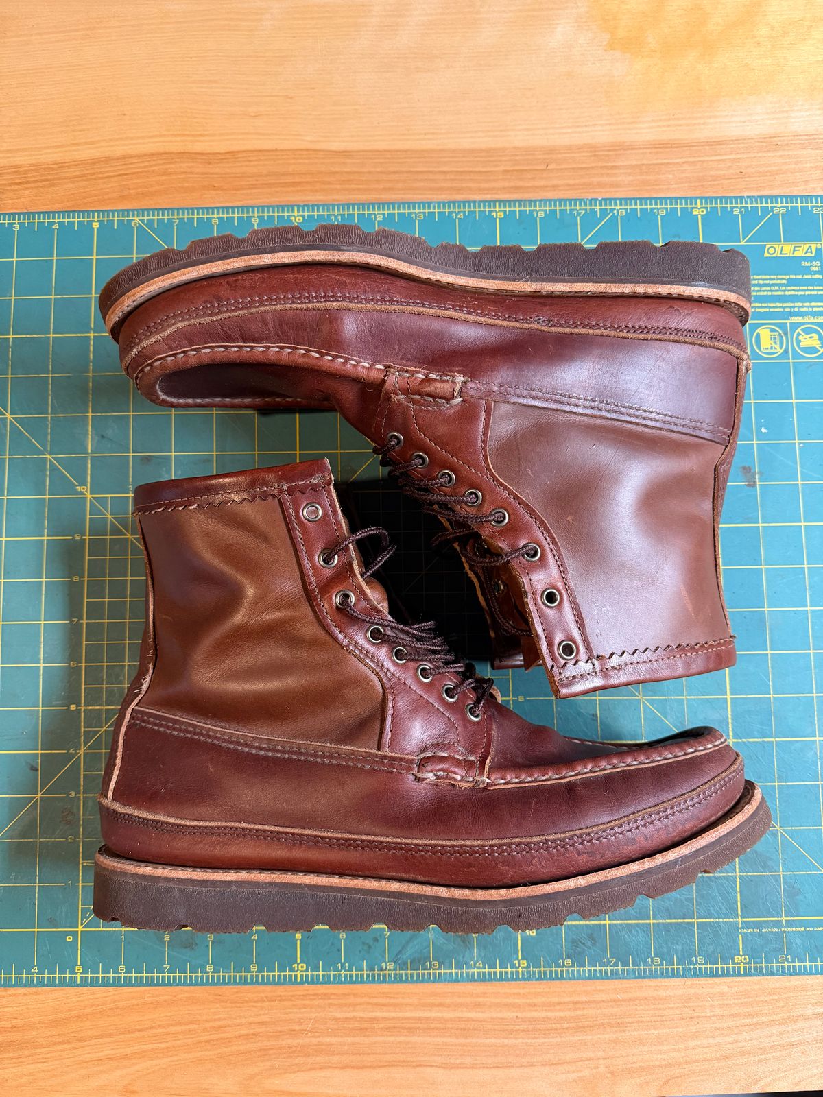 Photo by rufio on December 5, 2025 of the Russell Moccasin Co. Custom Model in Seidel Crust Double Shot.