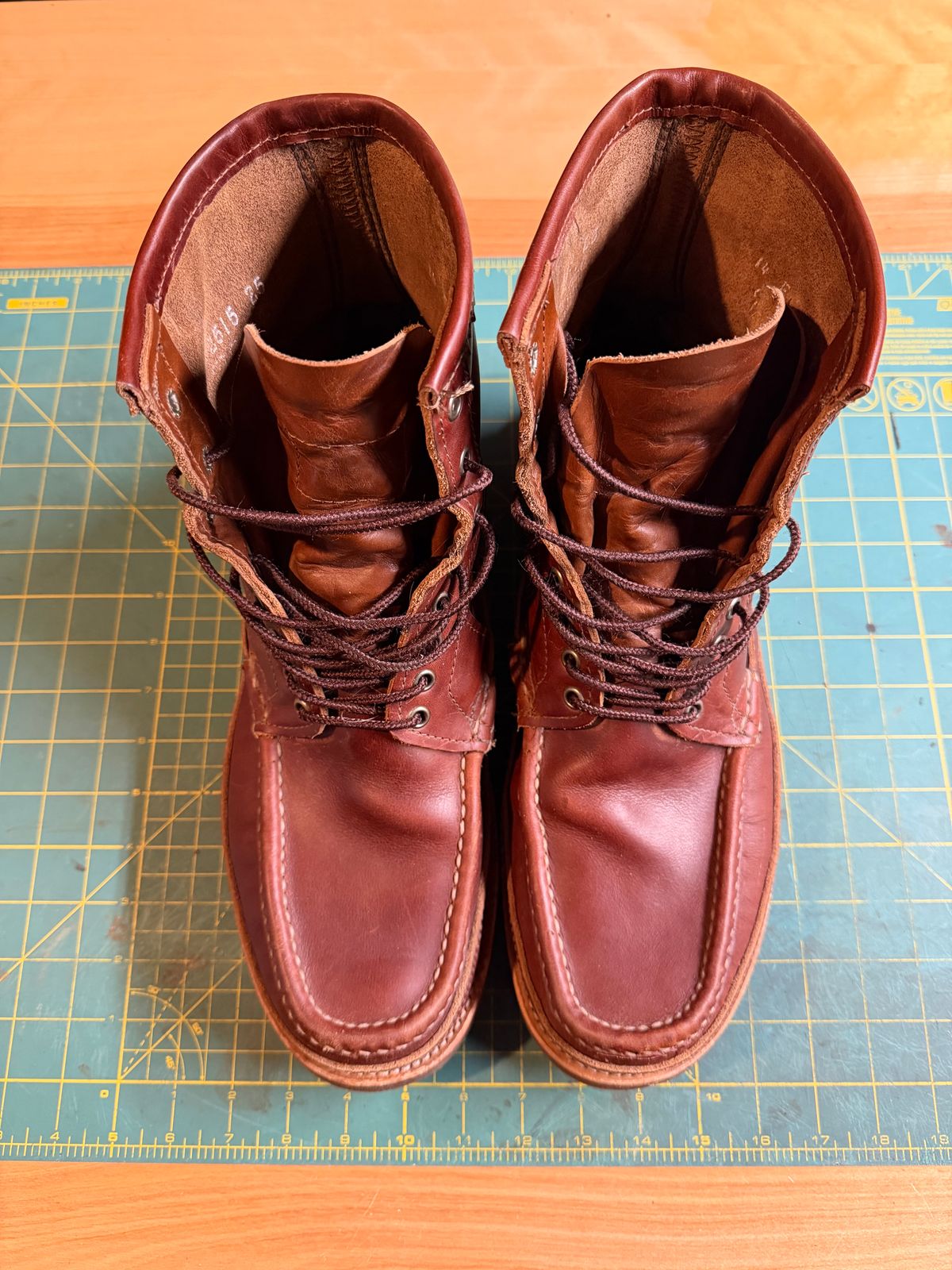 Photo by rufio on December 5, 2025 of the Russell Moccasin Co. Custom Model in Seidel Crust Double Shot.