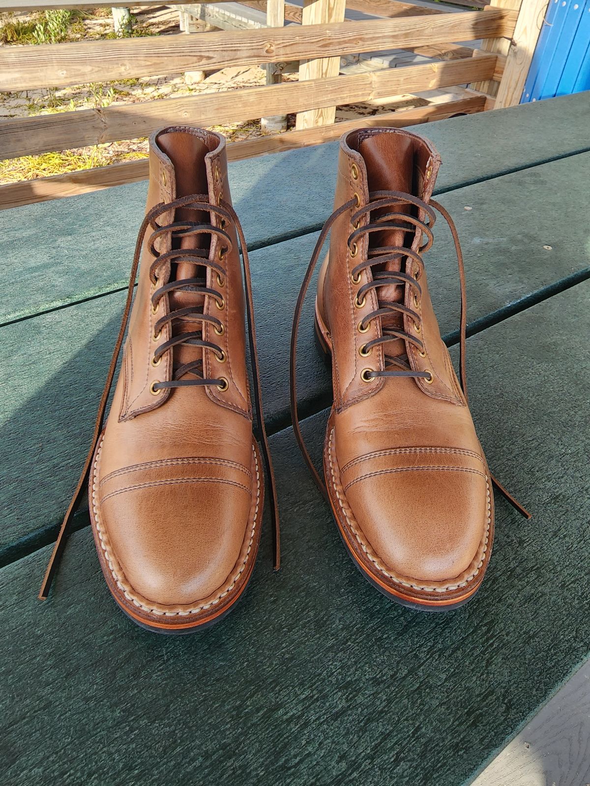 Photo by Capt305 on October 1, 2022 of the White's MP-M1TC in Horween Natural Chromexcel.