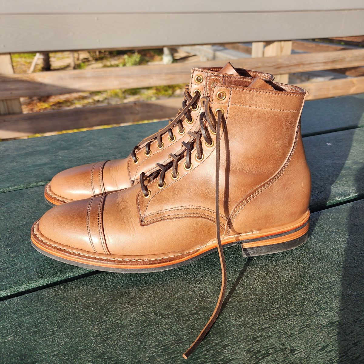 Photo by Capt305 on October 1, 2022 of the White's MP-M1TC in Horween Natural Chromexcel.