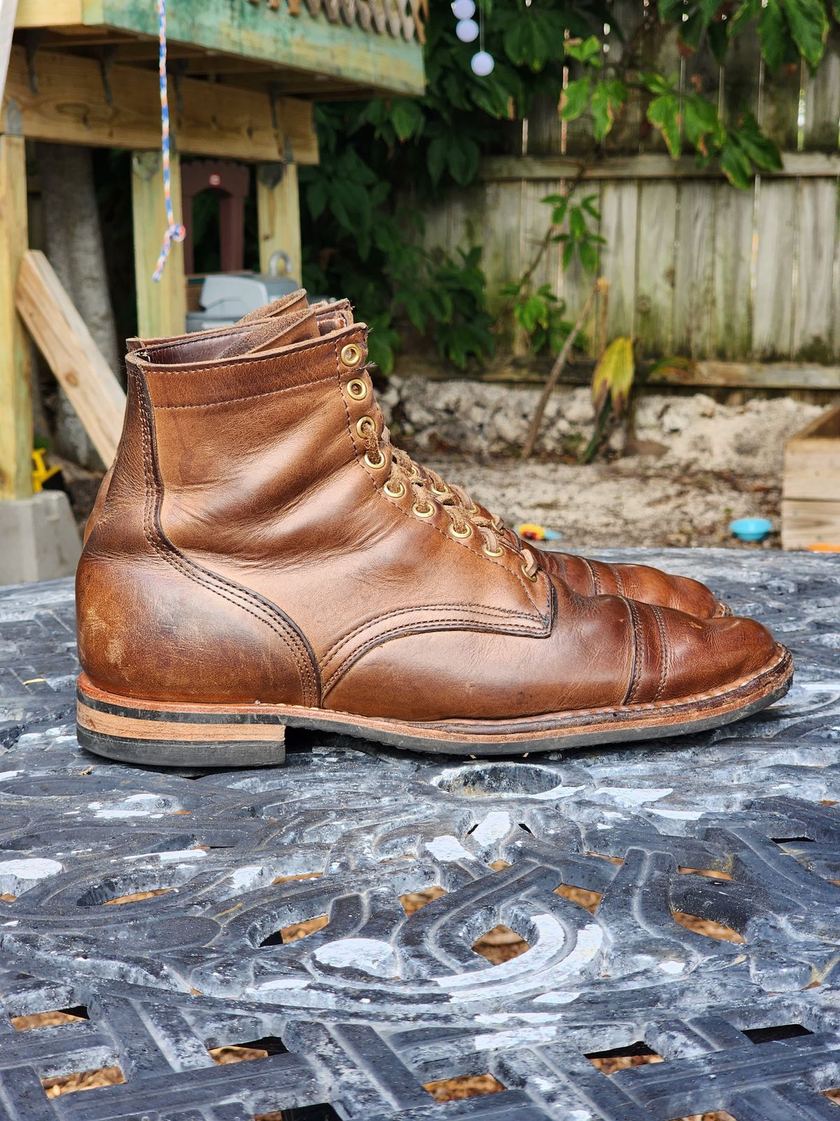 Photo by Capt305 on January 4, 2023 of the White's MP-M1TC in Horween Natural Chromexcel.