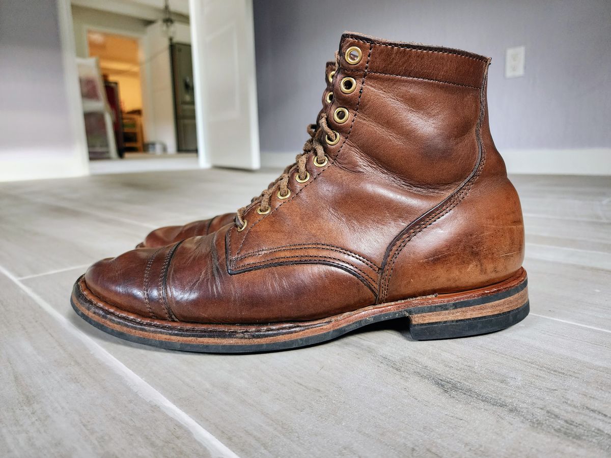 Photo by Capt305 on March 5, 2023 of the White's MP-M1TC in Horween Natural Chromexcel.