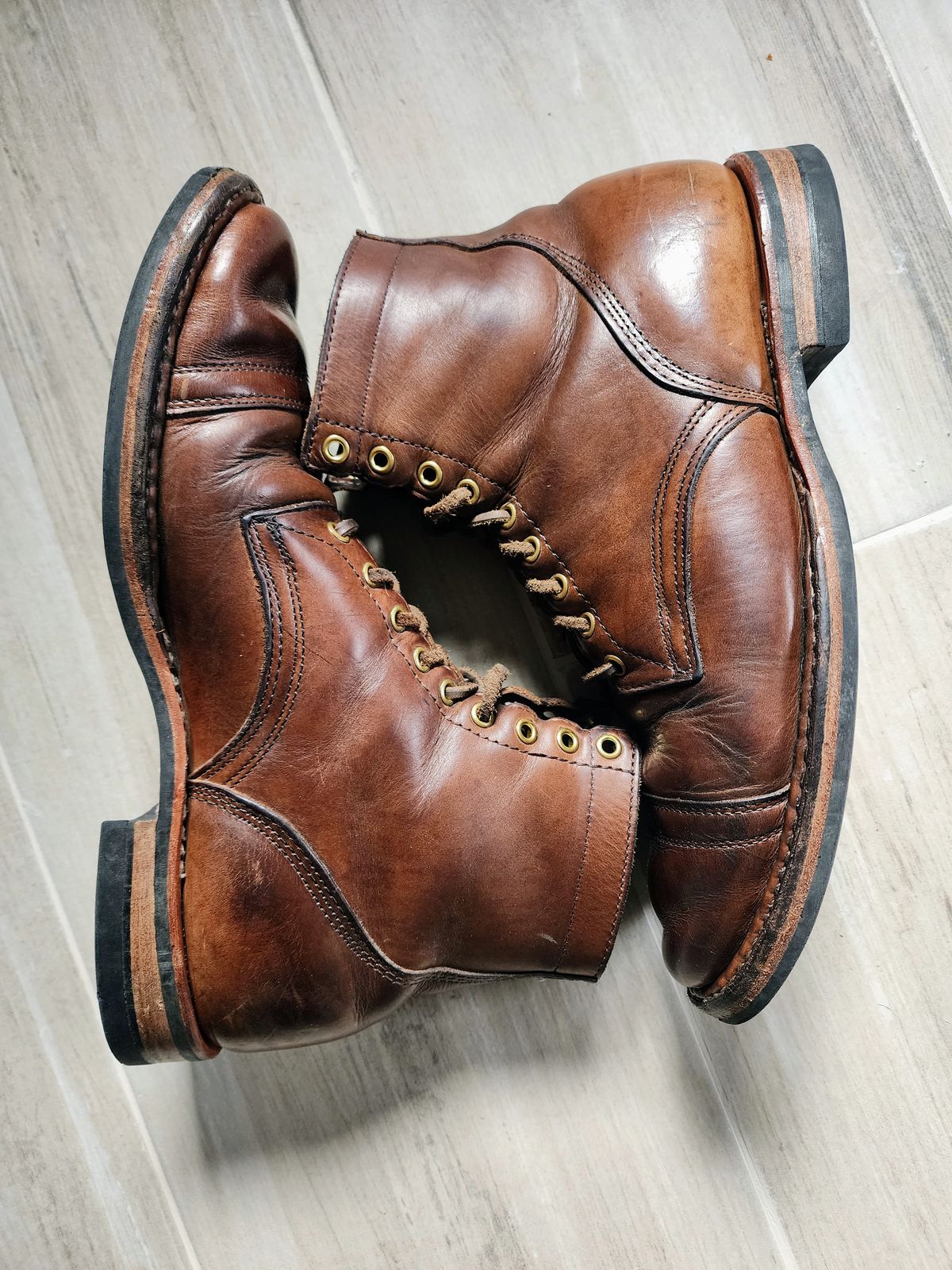 Photo by Capt305 on March 5, 2023 of the White's MP-M1TC in Horween Natural Chromexcel.