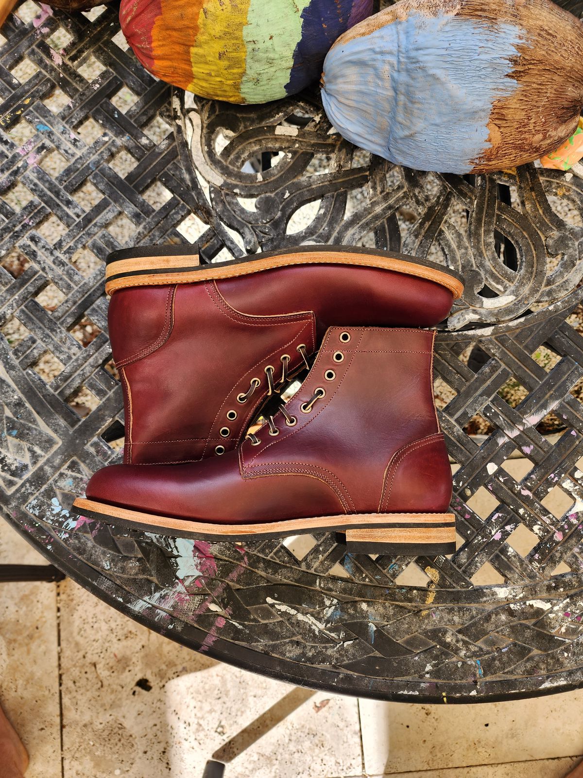 Photo by Capt305 on October 1, 2023 of the Oak Street Bootmakers Trench Boot in Horween Color 8 Chromexcel.